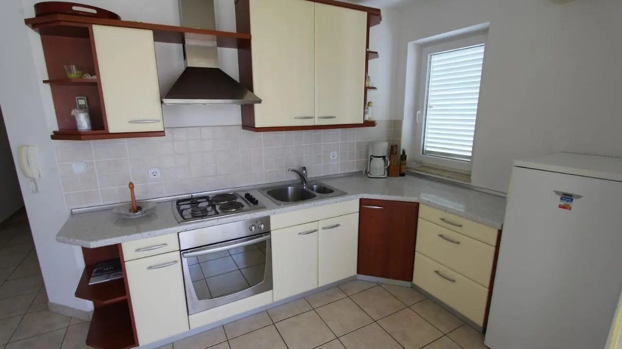 Apartment Kukolj Vantacici