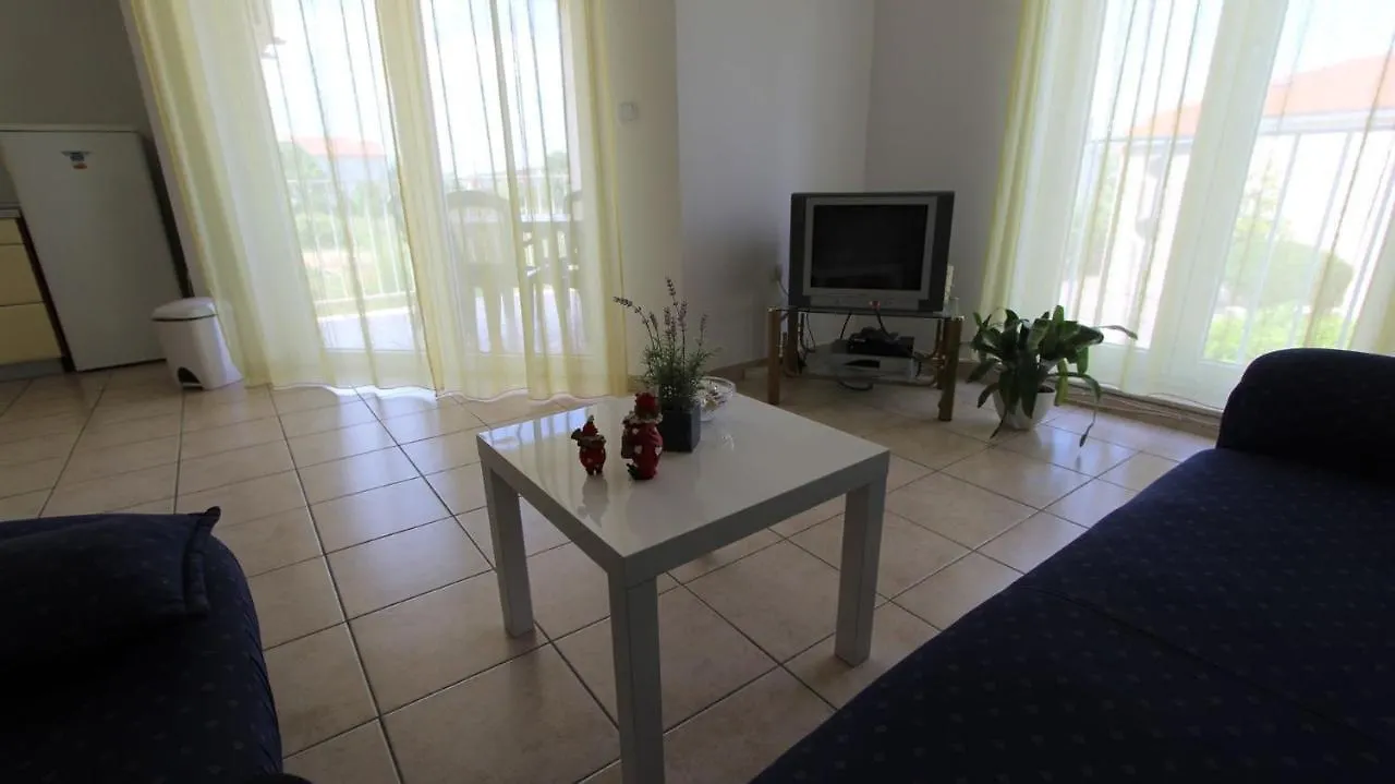 Apartment Kukolj Vantacici Kroatien
